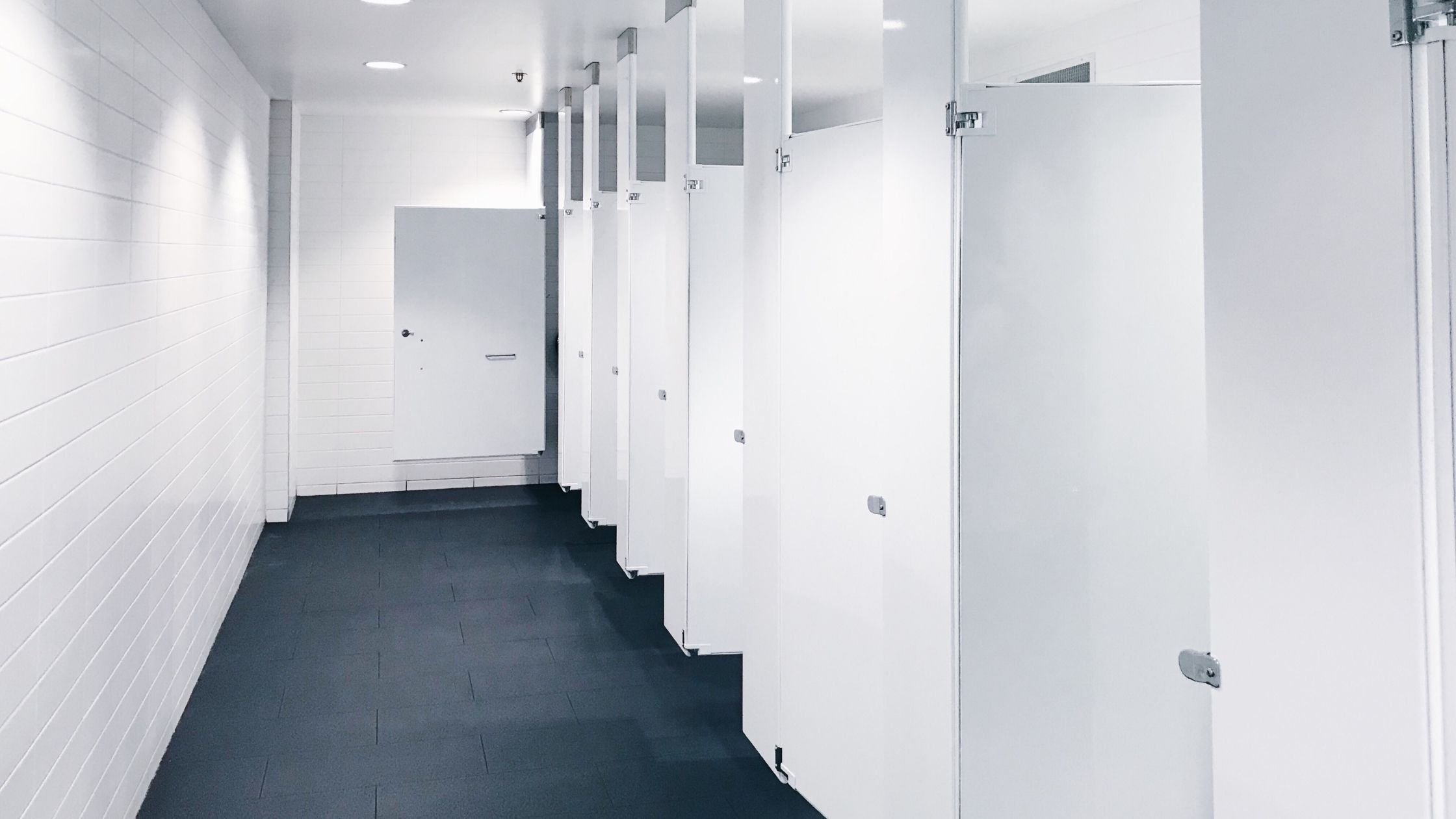 Commercial Washroom Cleaning